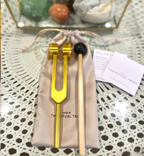 Load image into Gallery viewer, Heart Chakra Tuning Fork Kit~136.10 Hz
