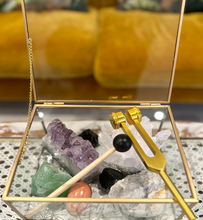 Load image into Gallery viewer, Solar Plexus Chakra Tuning Fork Kit ~ 126.22 Hz
